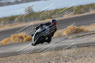 media/Dec-18-2022-SoCal Trackdays (Sun) [[8099a50955]]/Turn 14 (940am)/